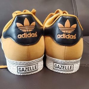 Adidas Gazelle 2. Wheat colored. Item code D65446.